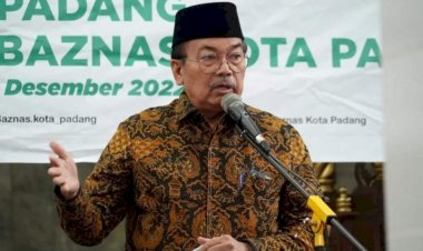 Baznas Kota Padang Salurkan Rp1,5 Miliar Beasiswa Pendidikan Bagi Siswa SD/SMP