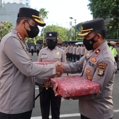 Punya Prestasi Membanggakan, Empat Anggota Polres Metro Tangerang Dapat Penghargaan