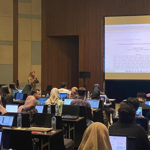 Mahasiswa UMT Dilatih Pembuatan Jurnal Ilmiah