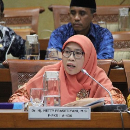 DPR RI Minta BPOM Turun Langsung Awasi Peredaran Ciki Ngebul