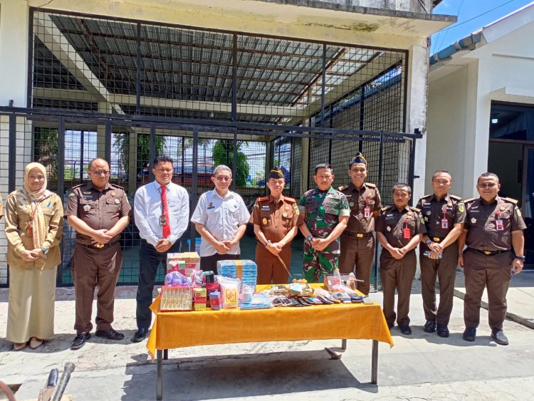 Kejari Tigaraksa Musnahkan Berbagai Sajam, Obat Keras dan Narkotika