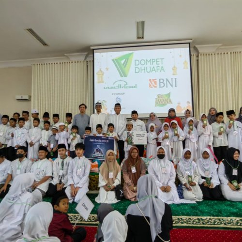 Muslimah Gading Serpong, Swasta dan BUMN Santuni 300 Yatim dan Dhuafa