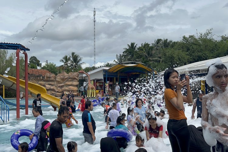 Fun Park Rajeg Dipadati Ribuan Pengunjung di H+5 Lebaran - TitikKata ...