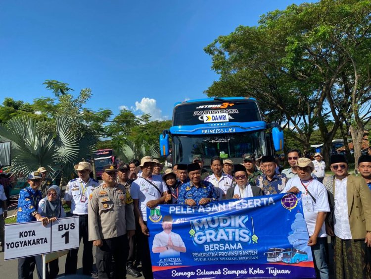 Pemprov Banten Lepas 20 Bus Mudik Gratis, Warga Antusias