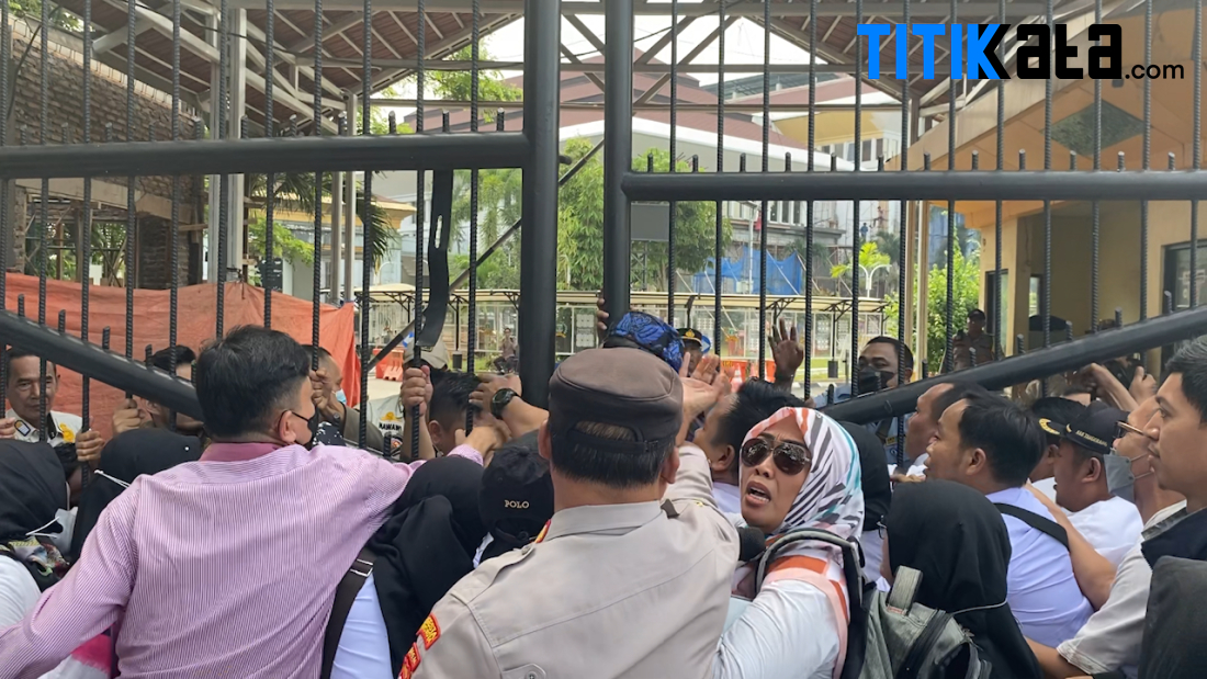 Guru Honor di Banten Minta Diangkat PPPK, Pj Gubernur: Saya Harap Bersabar