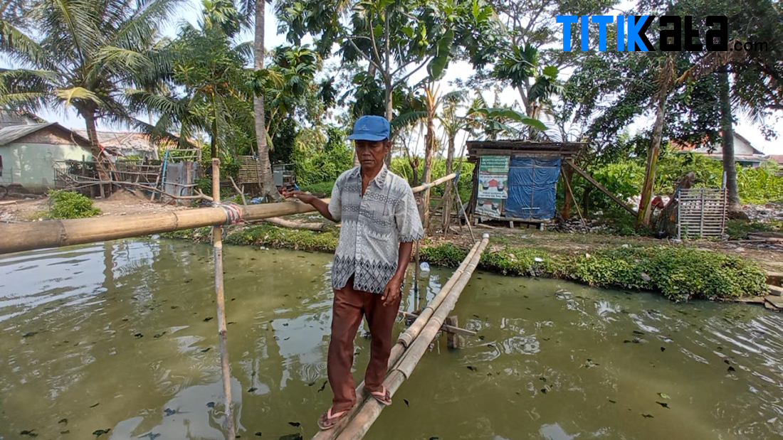 Warga Penghuni Bantaran Kali Bedeng Diserang Penyakit Gatal Sampai Makan Cicak Hidup