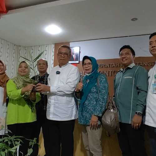 Kelompok Wanita Tani Tunas Seroja Terima 1000 Bibit Kelor Dari Pemkot Tangsel