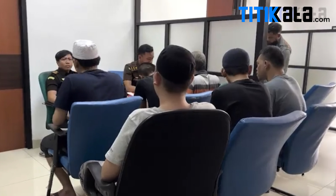 6 Tersangka Penganiayaan Debt Collector di Rawa Buntu Menanti Persidangan