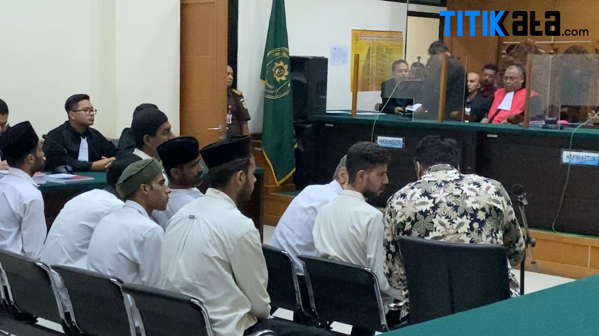 Selundupkan 319 Kg Sabu-sabu 8 WN Iran Divonis Mati