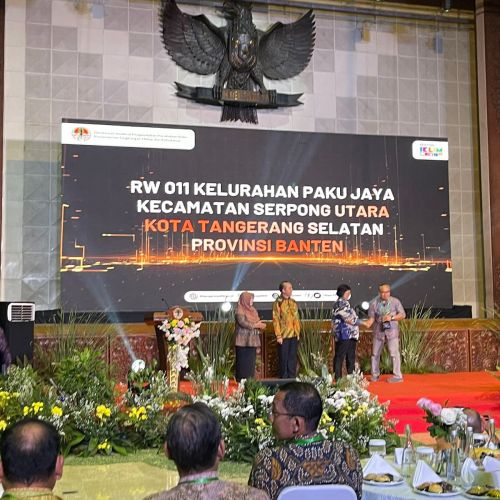 17 Desa Binaan APP Group Diganjar Penghargaan KLHK Kategori ProKlim Lestari dan Utama