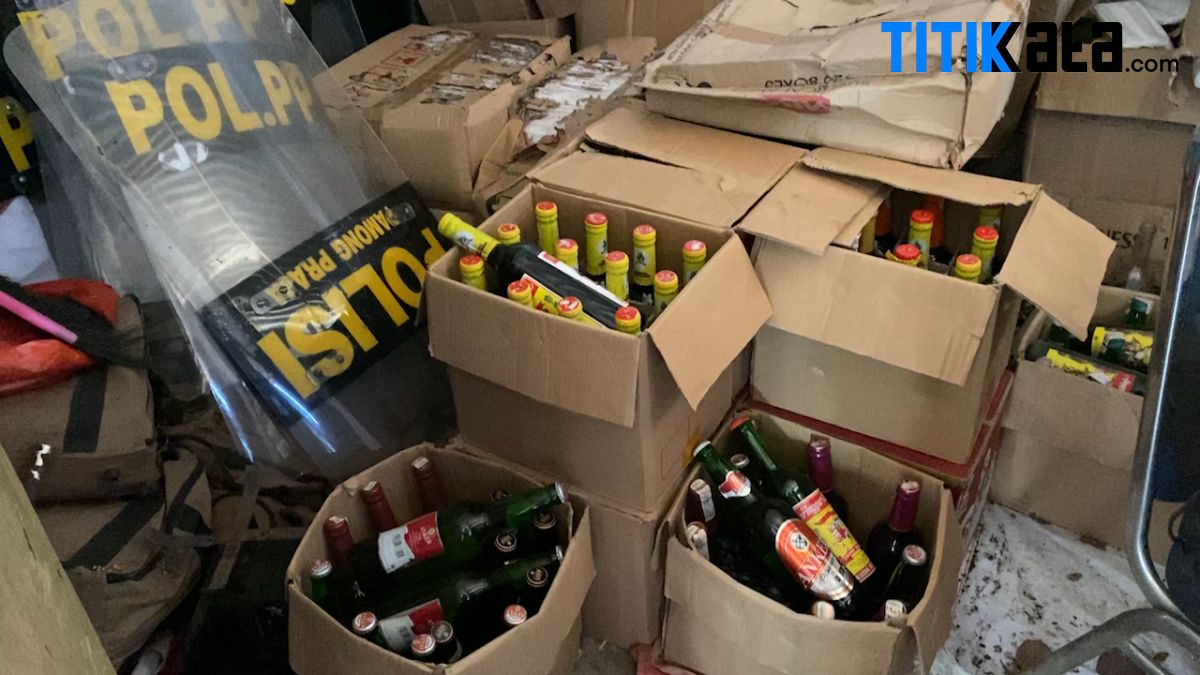 Jelang Natal dan Tahun Baru, Satpol PP Kabupaten Lebak Sapu Bersih Peredaran Miras