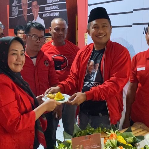 Peringatan HUT ke-51 PDI-Perjuangan Kabupaten Lebak Berlangsung Meriah, Potong 51 Tumpeng di Seluruh PAC