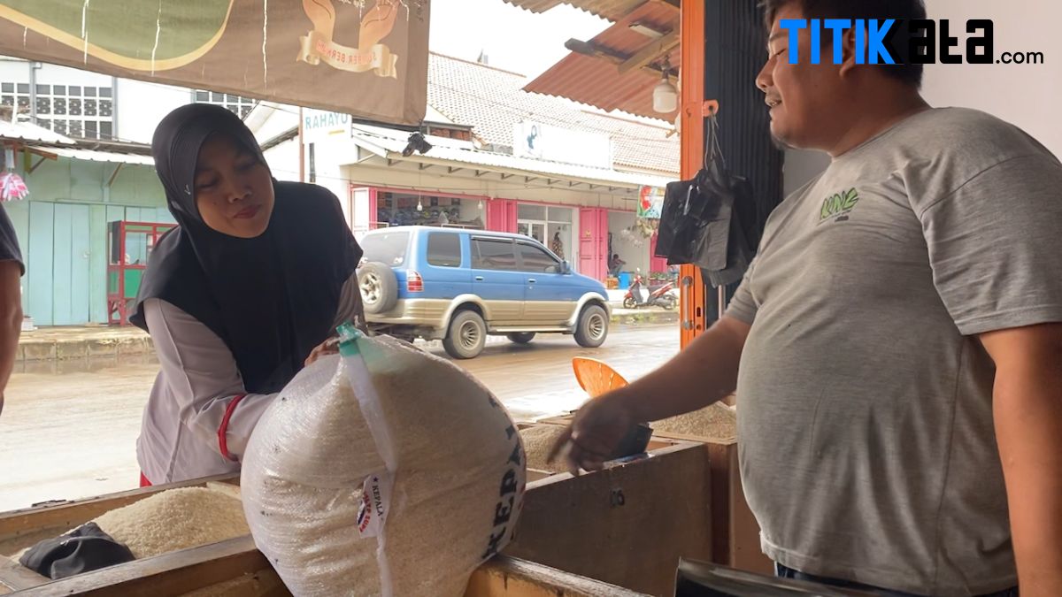 Warga Cilegon Keluhkan Kenaikan Harga Beras