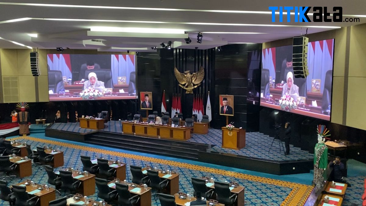 Kinerjanya Hanya Seremonial, Anggaran Baju Dinas dan Atribut Anggota DPRD DKI Jakarta Rp3 Miliar Disorot