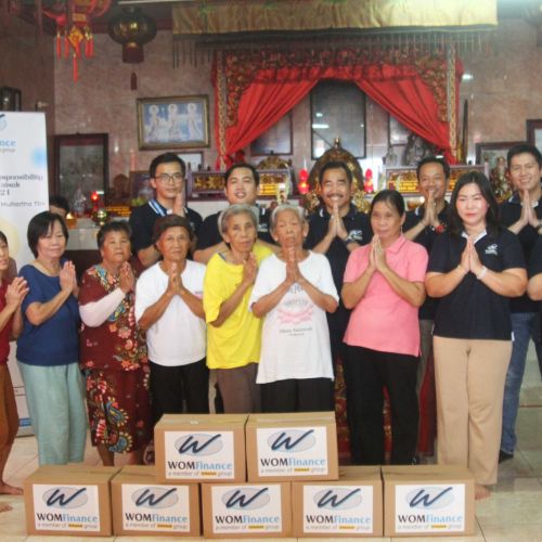 WOM Finance Berikan Bantuan Operasional Ibadah ke Vihara