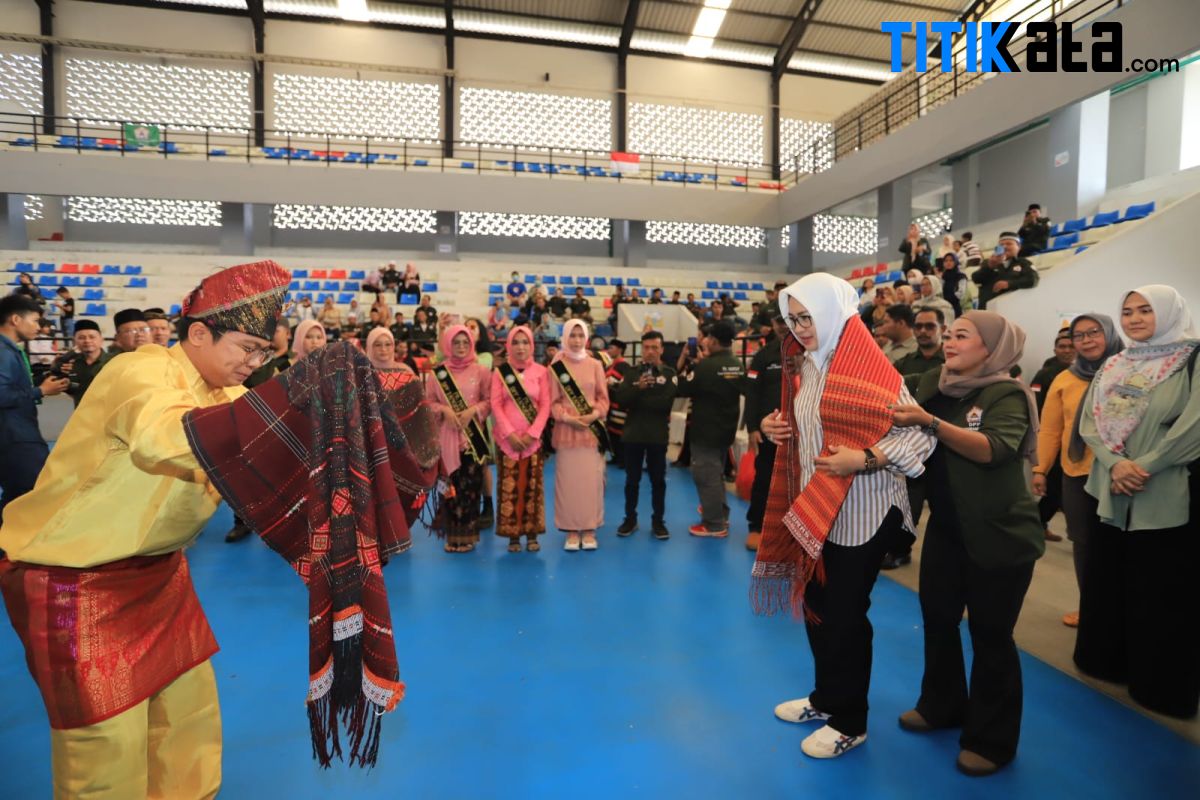 Hadiri Deklarasi FK Mandaling Tapanuli Bagian Selatan Tangerang Raya, Ini Pesan Airin