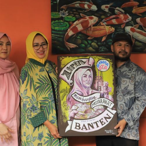 Seniman di Kota Tangerang Berikan Lukisan, Gambarkan Harapan untuk Airin