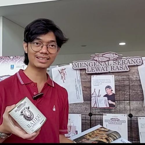 Angkat Potensi Kuliner Serang, Mahasiswa UPJ Bintaro Terbitkan Buku Fotografi
