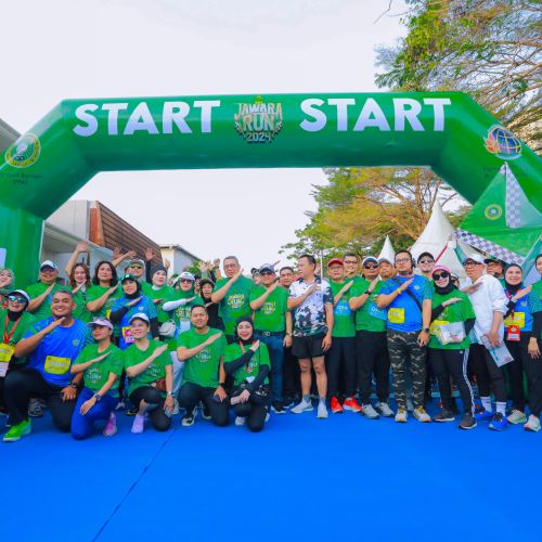 Benyamin Davnie Lepas Ribuan Peserta Jawara Run 2024