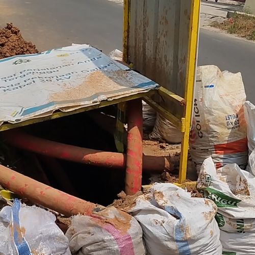 Pengendara Keluhkan Galian PLN Lebak