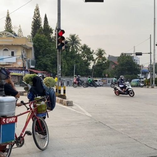 Al Muktabar Klaim Invenstasi di Banten Capai Rp83 T, tapi Angka Pengangguran Masih Tinggi