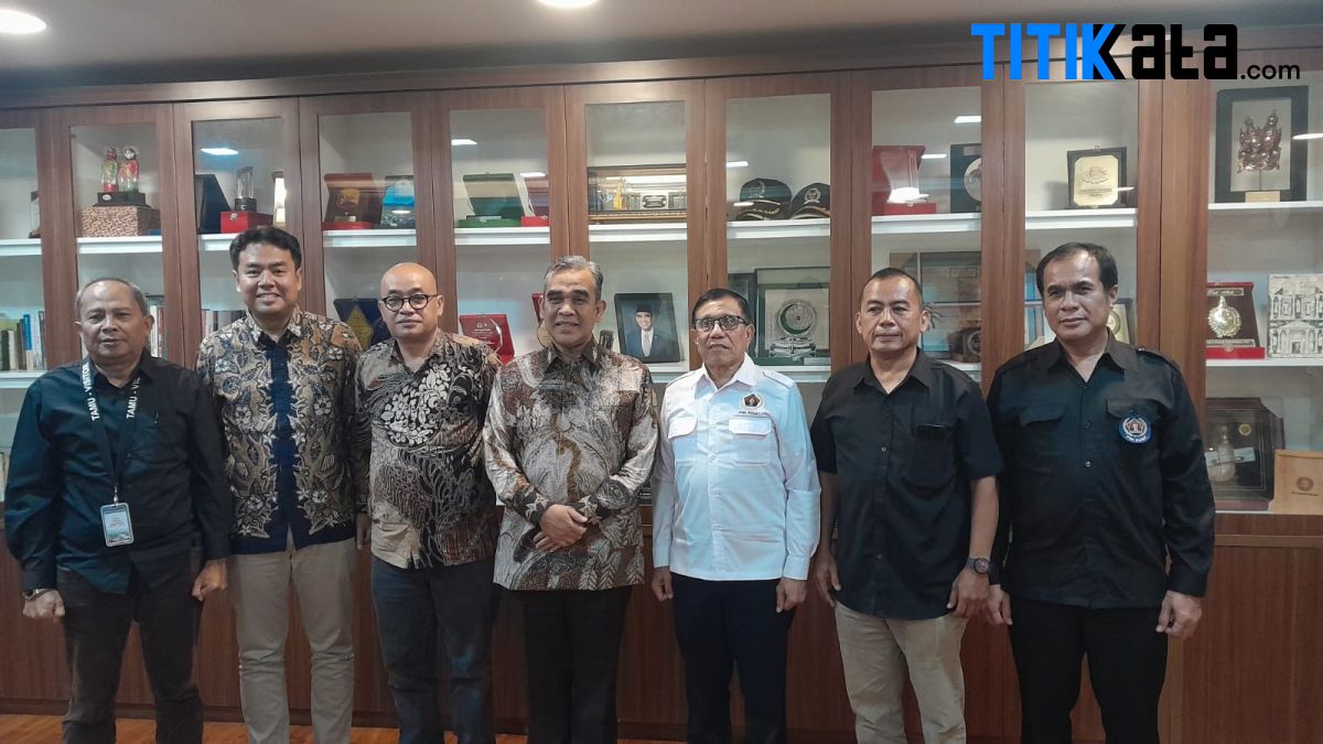 PWI Pusat Tetapkan Ahmad Muzani sebagai Anggota Kehormatan: Apresiasi bagi Mantan Wartawan Berintegritas