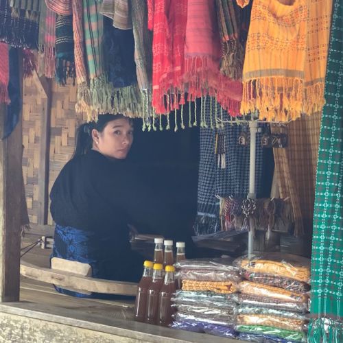 Wisatawan Baduy Dalam Diminta Patuhi Adat Istiadat Tidak Gunakan HP untuk 'Ngonten'