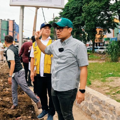 Tinjau Langsung Relokasi Kabel ke Bawah Tanah, Pilar: Kalau Masih Bandel, Kita Potong!