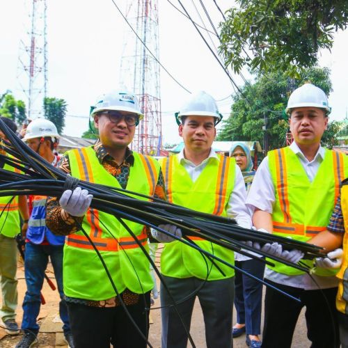 Kota Tangsel Terdepan dalam Penataan Kabel FO Jalur Udara