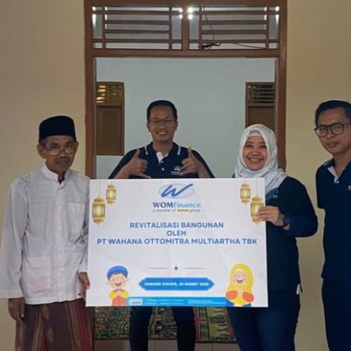 Berbagi Keberkahan, WOM Finance Cabang Cikupa Revitalisasi Rumah Ibadah di Panongan