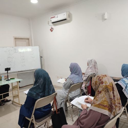 Usia Bukan Penghalang untuk Belajar Al-Qur'an di Yayasan Al Mishbah Tangsel