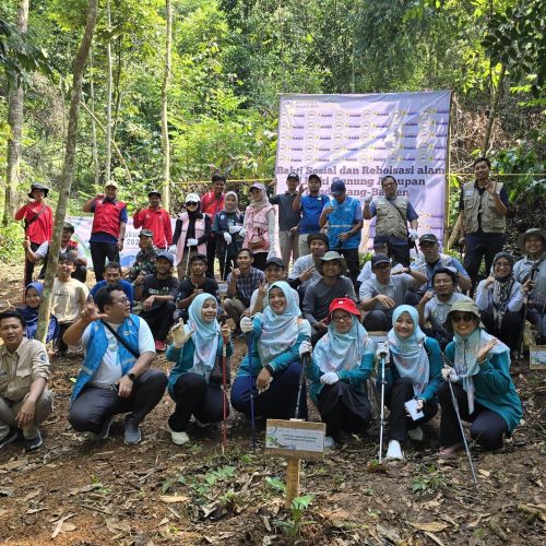 Aksi Nyata PLN IP UBP Banten 2 Labuan dan PLN EPI Tanam 500 Pohon Buah di Gunung Aseupan