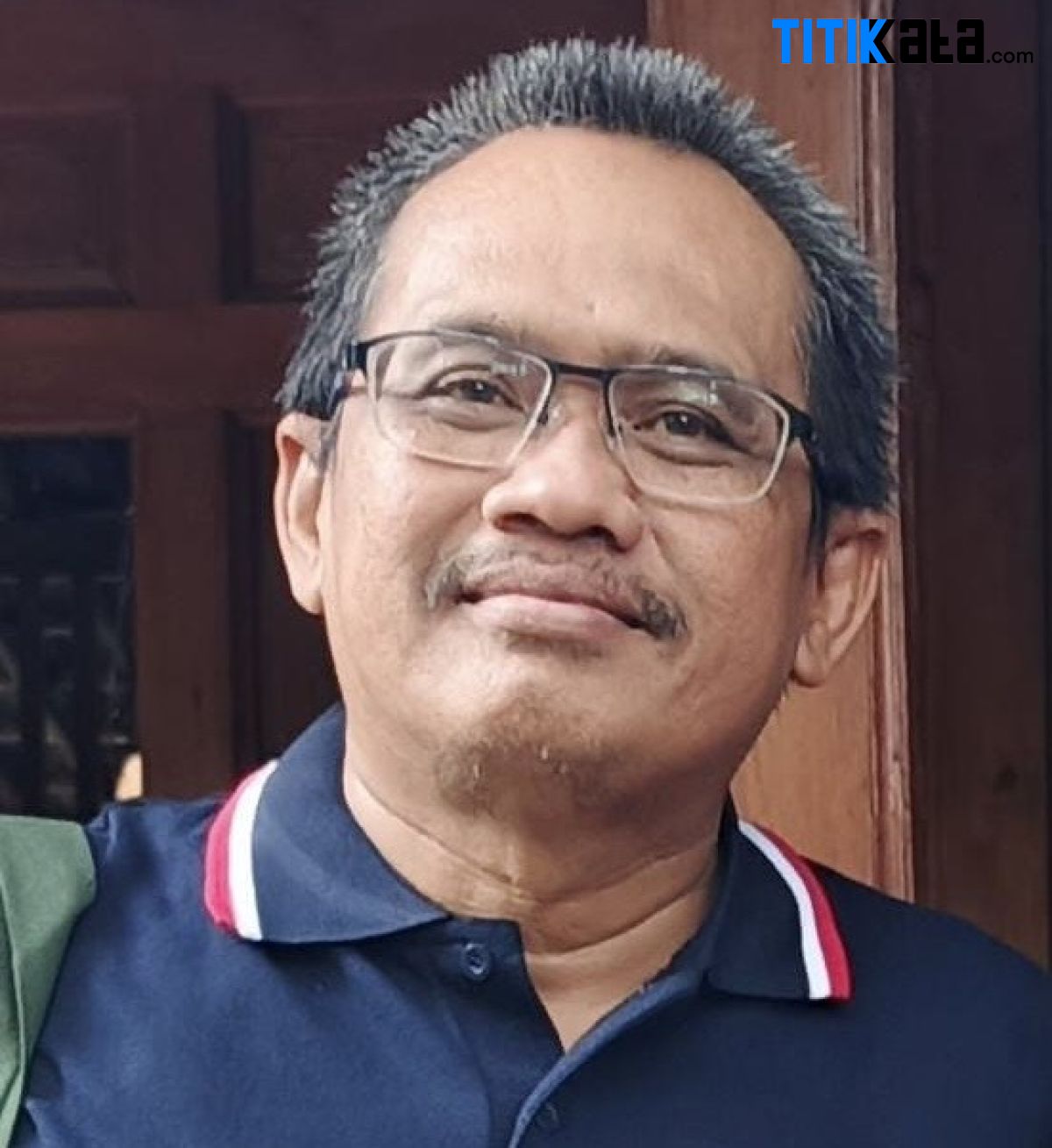 Mengapa Memilih Hendry Ch Bangun?