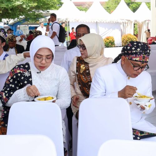Festival Kuliner Banten 2025: Warga Serbu Laksa Tangerang dan 27 Jajanan Gratis di HUT ke-25 Provinsi Banten