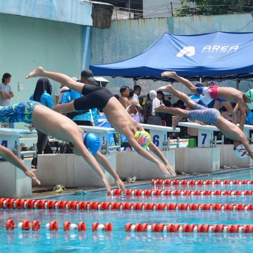1.200 Peserta Ramaikan Kejuaraan Renang Pemula Tangsel Open 2025