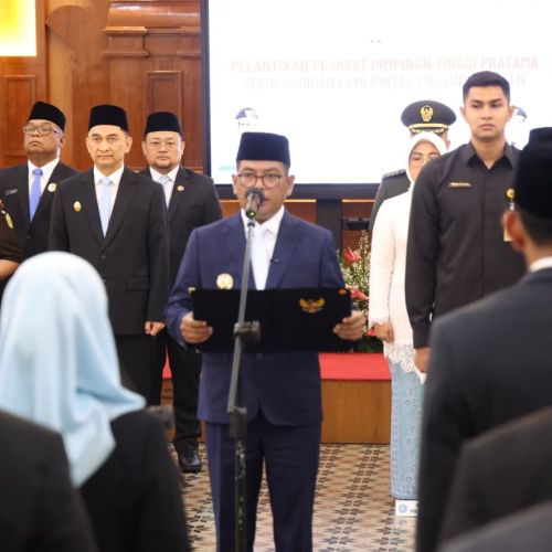 Gubernur Banten Andra Soni Lantik 23 Pejabat Baru, Adik Wagub Dimyati Jadi Kepala Bapenda Tegaskan Visi Banten Tanpa Korupsi!
