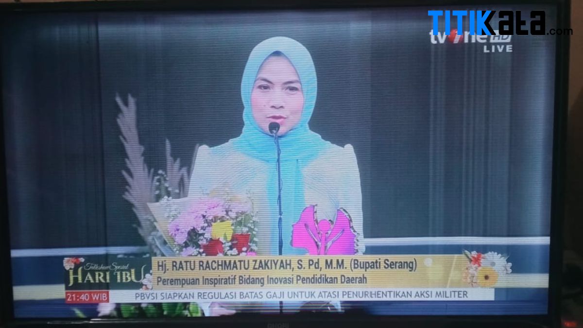 Bupati Serang Ratu Zakiyah Raih Penghargaan Perempuan Inspiratif 2025 di Hari Ibu