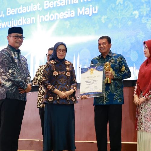 Maesyal Rasyid Terima Penghargaan Kepengurusan Kabupaten Terbaik Tingkat Nasional di KORPRI Award 2025