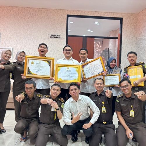Dua Bidang Kejari Tangsel Borong Penghargaan Terbaik di Rakerda Kejati Banten 2025