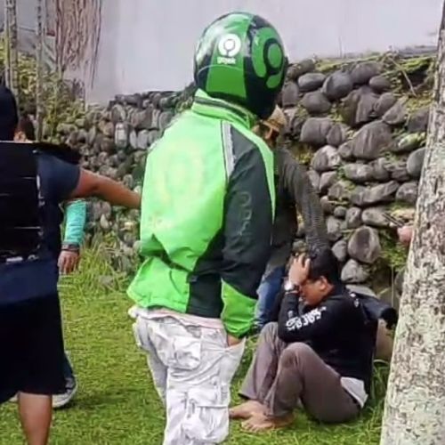 Aksi Pencurian di Warung Ayam Penyet Ciputat, Diduga Pelaku Diamuk Warga
