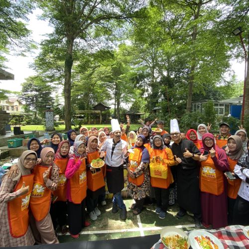 Akademi Burung Dara Hadir di Tangsel, Puluhan UMKM Antusias Belajar Olah Mi Jadi Cuan!