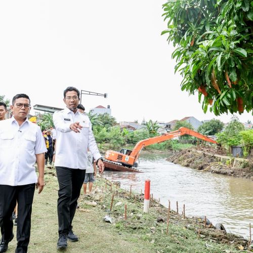 Cegah Banjir Terulang, Normalisasi Sungai Cirarab Ditarget Rampung Akhir Maret 2026