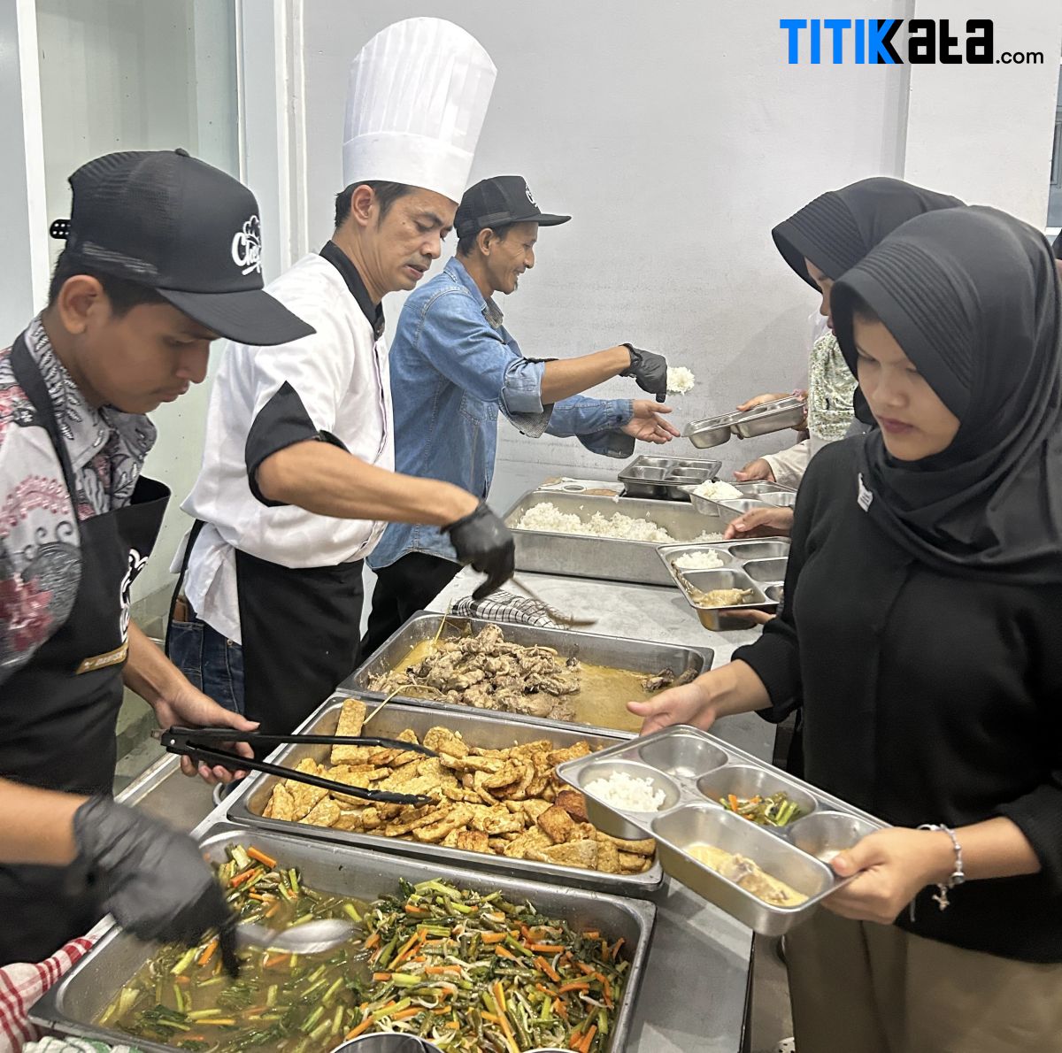 Danish Culinary School Usung Konsep Prasmanan Sajikan Menu Bergizi untuk Siswa SRMA 33 Tangsel
