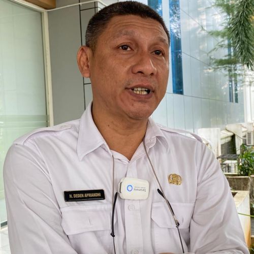 Sekda Deden Apriandhi Bahas Kenaikan Pajak PAP dan MBLB di Banten