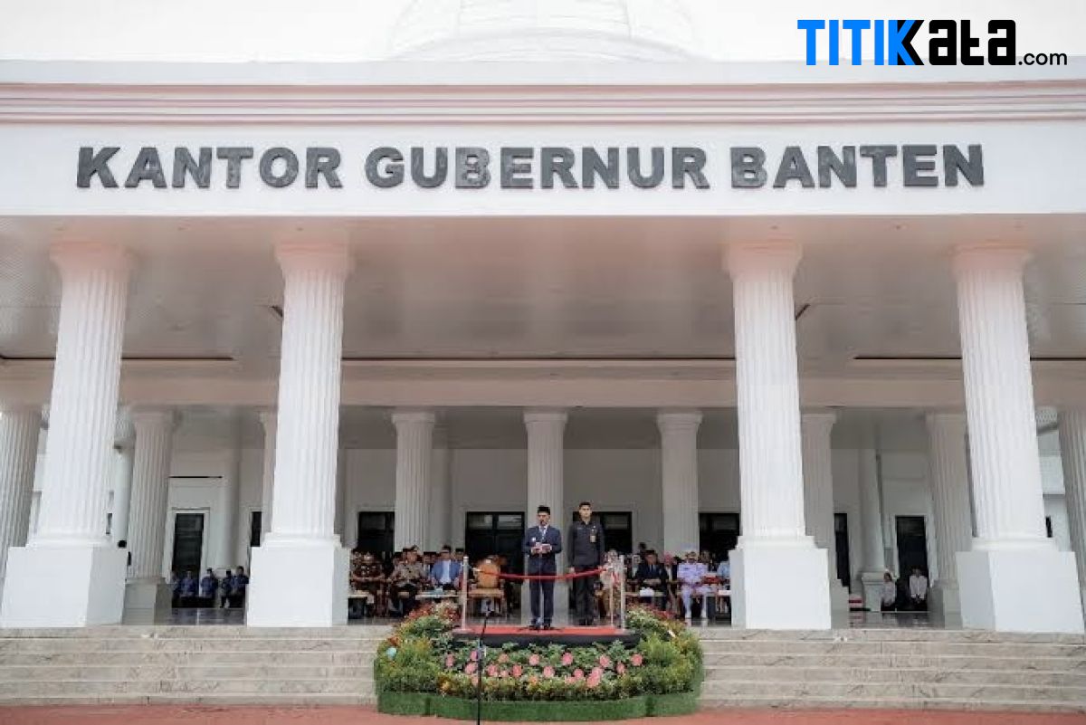 Disparitas Pamrih Tukang Sapu dengan Tenaga Ahli Komunikasi Andra Soni