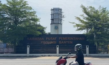 Internet Pemprov Banten Rp21 Miliar, Perut Warga Miskin Cuma Rp18 Miliar